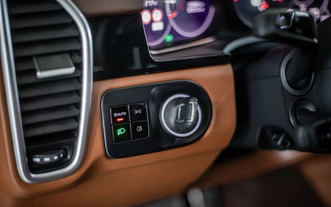 Porsche Cayenne cena 539900 przebieg: 25821, rok produkcji 2021 z Nowa Sarzyna małe 781